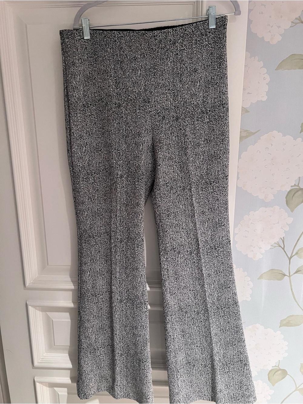 Express Gray Speckled Knit Flare Pants